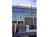 https://images.listonce.com.au/custom/160x/listings/21-danks-street-albert-park-vic-3206/926/01731926_img_05.jpg?P8umTP9xQQM