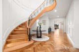 https://images.listonce.com.au/custom/160x/listings/21-edith-street-glen-waverley-vic-3150/962/01898962_img_02.jpg?o7DxPqZBD8E