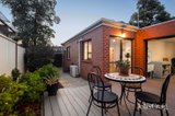 https://images.listonce.com.au/custom/160x/listings/21-esther-street-preston-vic-3072/702/01913702_img_10.jpg?K_RalXLsKqE