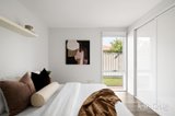 https://images.listonce.com.au/custom/160x/listings/21-eyre-street-reservoir-vic-3073/910/01956910_img_18.jpg?yOG26jD0am8