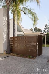 https://images.listonce.com.au/custom/160x/listings/21-eyre-street-reservoir-vic-3073/910/01956910_img_24.jpg?-NZvgYjePWQ