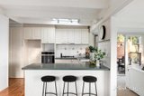 https://images.listonce.com.au/custom/160x/listings/21-fairview-crescent-diamond-creek-vic-3089/800/01765800_img_05.jpg?0jv13HW_HnM