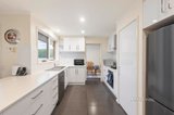 https://images.listonce.com.au/custom/160x/listings/21-frances-avenue-yarra-glen-vic-3775/259/01641259_img_04.jpg?5mo9SSwnLi0