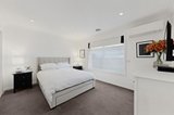 https://images.listonce.com.au/custom/160x/listings/21-garden-road-bentleigh-east-vic-3165/984/01918984_img_03.jpg?rqVNpglyPaY