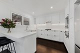 https://images.listonce.com.au/custom/160x/listings/21-garden-road-bentleigh-east-vic-3165/984/01918984_img_14.jpg?_J6I0qwekZY
