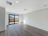 https://images.listonce.com.au/custom/160x/listings/21-geometry-drive-charlemont-vic-3217/971/01907971_img_04.jpg?rEaALFbj9Pg