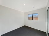 https://images.listonce.com.au/custom/160x/listings/21-geometry-drive-charlemont-vic-3217/971/01907971_img_09.jpg?W7Y6LyjBCkM