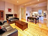 https://images.listonce.com.au/custom/160x/listings/21-gisborne-street-elsternwick-vic-3185/082/01794082_img_02.jpg?9awplIBJJxk