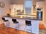 https://images.listonce.com.au/custom/160x/listings/21-gisborne-street-elsternwick-vic-3185/082/01794082_img_05.jpg?GKuVwffydYc