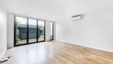 https://images.listonce.com.au/custom/160x/listings/21-glass-st-richmond-vic-3121/641/01899641_img_04.jpg?yFX-2cSVpSU