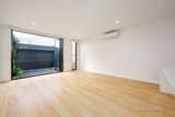https://images.listonce.com.au/custom/160x/listings/21-glass-st-richmond-vic-3121/766/01831766_img_02.jpg?b0-NQoJY6pg