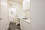https://images.listonce.com.au/custom/160x/listings/21-glass-st-richmond-vic-3121/766/01831766_img_08.jpg?hBOruHa7Irw