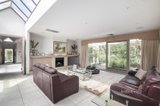 https://images.listonce.com.au/custom/160x/listings/21-glenbrook-avenue-malvern-east-vic-3145/892/01283892_img_03.jpg?XEAS_UVLe5c