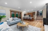 https://images.listonce.com.au/custom/160x/listings/21-greenways-road-glen-waverley-vic-3150/604/01846604_img_03.jpg?VJFOa9g7_BE