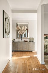 https://images.listonce.com.au/custom/160x/listings/21-harbour-drive-patterson-lakes-vic-3197/864/01739864_img_08.jpg?X_pyDpEvmgs