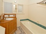 https://images.listonce.com.au/custom/160x/listings/21-harcourt-street-newtown-vic-3220/363/01699363_img_07.jpg?alAYd-0BsUU