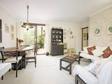 https://images.listonce.com.au/custom/160x/listings/21-hawkins-avenue-mont-albert-north-vic-3129/348/01685348_img_03.jpg?t_nuJCdv3PY