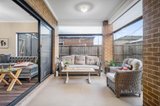 https://images.listonce.com.au/custom/160x/listings/21-hemsworth-street-donnybrook-vic-3064/524/01230524_img_09.jpg?k2vYacsaito