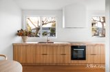https://images.listonce.com.au/custom/160x/listings/21-herbert-street-albert-park-vic-3206/639/01980639_img_04.jpg?52Lt8BCO9lc