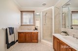 https://images.listonce.com.au/custom/160x/listings/21-highfield-avenue-warranwood-vic-3134/977/01930977_img_11.jpg?lwf5iUP51IM