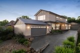 https://images.listonce.com.au/custom/160x/listings/21-kalmaine-court-diamond-creek-vic-3089/709/01405709_img_01.jpg?q26jenvYM2I