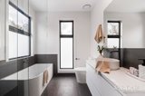 https://images.listonce.com.au/custom/160x/listings/21-kelly-street-doncaster-vic-3108/618/01912618_img_11.jpg?L6MQxy0W6iY