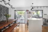 https://images.listonce.com.au/custom/160x/listings/21-kent-street-kew-vic-3101/581/01327581_img_04.jpg?nrBB9vtsRhM