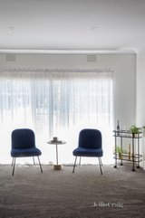 https://images.listonce.com.au/custom/160x/listings/21-kingsley-street-camberwell-vic-3124/421/01020421_img_09.jpg?ijGk1oOq52M