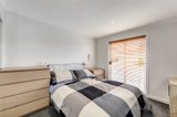 https://images.listonce.com.au/custom/160x/listings/21-lambert-street-richmond-vic-3121/910/00435910_img_05.jpg?9l3Kgo95V2I