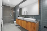 https://images.listonce.com.au/custom/160x/listings/21-leslie-street-richmond-vic-3121/014/01916014_img_07.jpg?Ne_eRXnhPSA