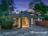 https://images.listonce.com.au/custom/160x/listings/21-little-john-road-warranwood-vic-3134/812/01525812_img_01.jpg?e7fKXgkqIFk