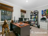 https://images.listonce.com.au/custom/160x/listings/21-little-john-road-warranwood-vic-3134/812/01525812_img_13.jpg?fdAIqyFpcig