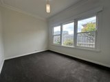 https://images.listonce.com.au/custom/160x/listings/21-lloyd-street-belmont-vic-3216/315/01599315_img_07.jpg?bKZ3bURY3-E