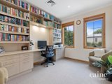 https://images.listonce.com.au/custom/160x/listings/21-loch-avenue-ballarat-central-vic-3350/571/01576571_img_15.jpg?VXrYsOhStNU