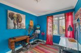https://images.listonce.com.au/custom/160x/listings/21-lynnbrae-avenue-hurstbridge-vic-3099/345/01942345_img_12.jpg?JZSCDfj4UaY