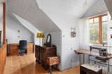 https://images.listonce.com.au/custom/160x/listings/21-lynnbrae-avenue-hurstbridge-vic-3099/345/01942345_img_14.jpg?7EfQQcxZ6BA