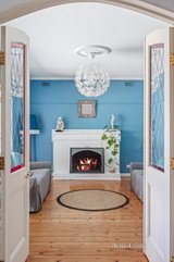https://images.listonce.com.au/custom/160x/listings/21-macgregor-street-parkdale-vic-3195/299/01691299_img_07.jpg?PNSGoe788Cs