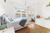 https://images.listonce.com.au/custom/160x/listings/21-macgregor-street-parkdale-vic-3195/299/01691299_img_11.jpg?GGj7iXJ-znI