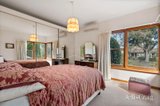 https://images.listonce.com.au/custom/160x/listings/21-malcolm-street-blackburn-vic-3130/263/01975263_img_05.jpg?uvkE2RoNurs