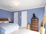 https://images.listonce.com.au/custom/160x/listings/21-meakin-street-east-geelong-vic-3219/217/01699217_img_08.jpg?He1glvs-H24