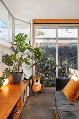 https://images.listonce.com.au/custom/160x/listings/21-mollison-street-abbotsford-vic-3067/779/01236779_img_06.jpg?IFQ0n9OboYQ