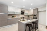https://images.listonce.com.au/custom/160x/listings/21-munro-avenue-mount-waverley-vic-3149/564/01270564_img_03.jpg?trZC0iQiBIA