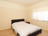 https://images.listonce.com.au/custom/160x/listings/21-norwood-street-herne-hill-vic-3218/789/01699789_img_04.jpg?JtUiVE9dnhQ