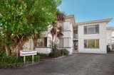 https://images.listonce.com.au/custom/160x/listings/21-omeo-court-bentleigh-east-vic-3165/787/00638787_img_01.jpg?viLppGjVBTg