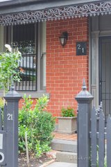 https://images.listonce.com.au/custom/160x/listings/21-paterson-street-abbotsford-vic-3067/602/00885602_img_17.jpg?xIxiH7vjUyo