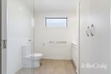 https://images.listonce.com.au/custom/160x/listings/21-paul-street-cheltenham-vic-3192/792/01887792_img_10.jpg?cxstXbXaisY