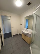 https://images.listonce.com.au/custom/160x/listings/21-pottery-court-brunswick-vic-3056/157/01726157_img_05.jpg?D5C746G0Peo