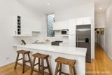 https://images.listonce.com.au/custom/160x/listings/21-raglan-street-port-melbourne-vic-3207/778/01793778_img_03.jpg?PcvfbTCIW64