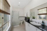 https://images.listonce.com.au/custom/160x/listings/21-rayern-court-bentleigh-east-vic-3165/844/00834844_img_07.jpg?JfEI0e4QObI