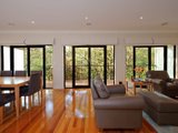 https://images.listonce.com.au/custom/160x/listings/21-rose-avenue-surrey-hills-vic-3127/884/01743884_img_03.jpg?FaGjWo1cM50